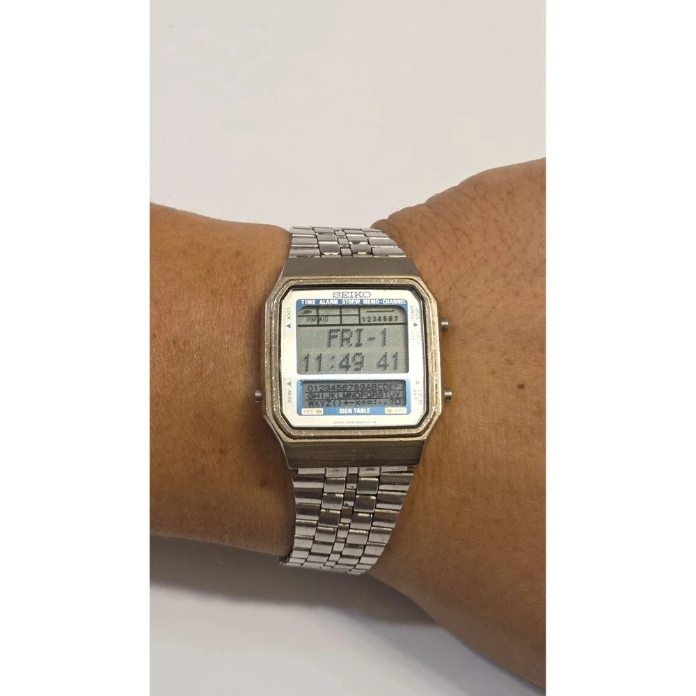 Rare Vintage Seiko Sign Table D409-5009 Men's Digital Sports Watch 1980s